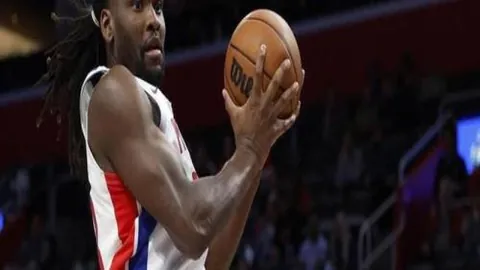 利兹联对阵阿森纳第18轮：马丁内利梅开二度，萨卡立功，罗首开纪录